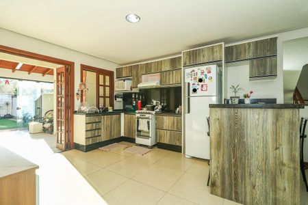 Casa de condomínio à venda com 191m², 3 quartos e 2 vagasCozinha