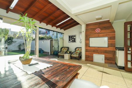 Casa de condomínio à venda com 191m², 3 quartos e 2 vagasEspaço Churrasqueira