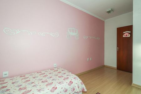 Casa de condomínio à venda com 191m², 3 quartos e 2 vagasQuarto 2