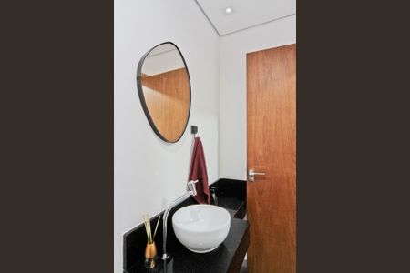 Casa à venda com 249m², 3 quartos e 2 vagasHall - lavabo