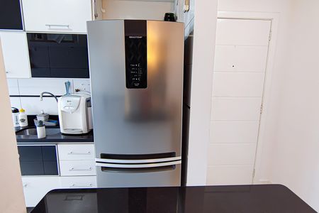 Apartamento à venda com 55m², 2 quartos e 1 vaga Apartamento à venda com 55m², 2 quartos e 1 vagaCozinha e Área de Serviço