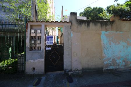 Casa para alugar com 70m², 2 quartos e sem vagaFachada