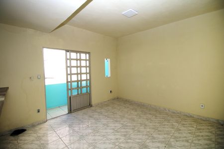 Casa para alugar com 70m², 2 quartos e sem vagaSala