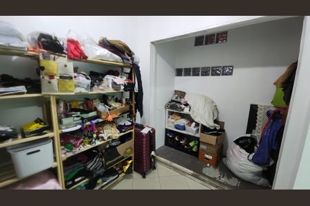 Casa para alugar com 280m², 8 quartos e 3 vagas Casa para alugar com 280m², 8 quartos e 3 vagasCloset da Suíte 2