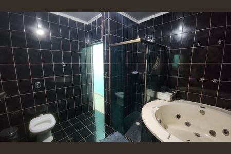 Casa para alugar com 280m², 8 quartos e 3 vagas Casa para alugar com 280m², 8 quartos e 3 vagasBanheiro da Suíte 2