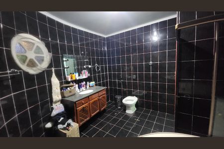 Casa para alugar com 280m², 8 quartos e 3 vagas Casa para alugar com 280m², 8 quartos e 3 vagasBanheiro da Suíte 2