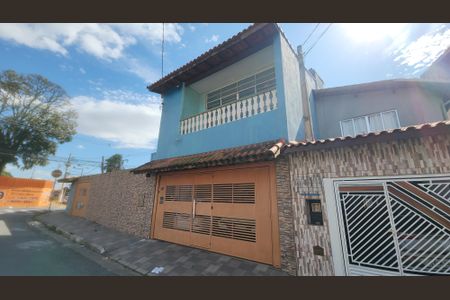 Casa para alugar com 280m², 8 quartos e 3 vagas Casa para alugar com 280m², 8 quartos e 3 vagasFachada