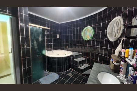 Casa para alugar com 280m², 8 quartos e 3 vagas Casa para alugar com 280m², 8 quartos e 3 vagasBanheiro da Suíte 2