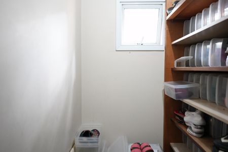 Casa à venda com 290m², 3 quartos e 4 vagasQuarto de Serviço