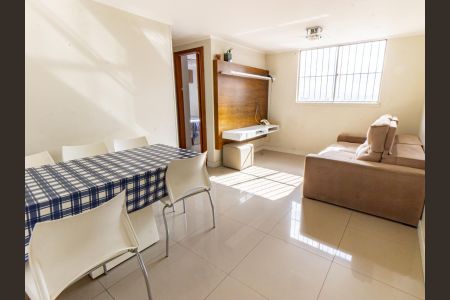 Apartamento para alugar com 63m², 2 quartos e 1 vaga Apartamento para alugar com 63m², 2 quartos e 1 vagaSala