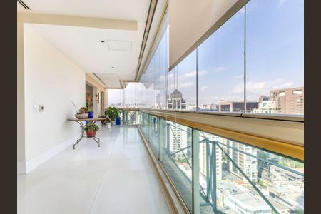 Apartamento à venda com 465m², 4 quartos e 5 vagasvaranda