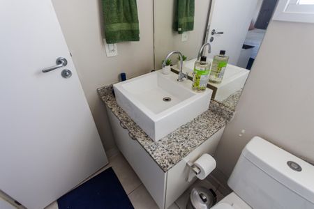 Apartamento à venda com 64m², 2 quartos e 1 vaga Apartamento à venda com 64m², 2 quartos e 1 vagaBanheiro da Suíte