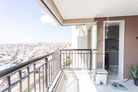 Apartamento à venda com 64m², 2 quartos e 1 vaga Apartamento à venda com 64m², 2 quartos e 1 vagaVaranda