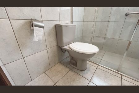 Casa para alugar com 130m², 2 quartos e 1 vaga Casa para alugar com 130m², 2 quartos e 1 vagaBanheiro