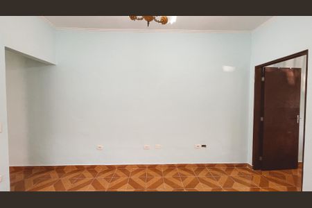 Casa para alugar com 130m², 2 quartos e 1 vaga Casa para alugar com 130m², 2 quartos e 1 vagaSala