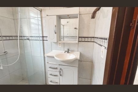Casa para alugar com 130m², 2 quartos e 1 vaga Casa para alugar com 130m², 2 quartos e 1 vagaBanheiro
