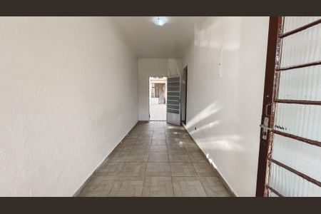 Casa para alugar com 130m², 2 quartos e 1 vaga Casa para alugar com 130m², 2 quartos e 1 vagaQuintal