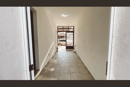 Casa para alugar com 130m², 2 quartos e 1 vaga Casa para alugar com 130m², 2 quartos e 1 vagaQuintal