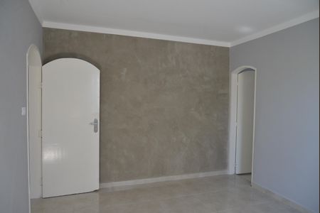 Casa à venda com 143m², 2 quartos e 2 vagasQuarto Suíte