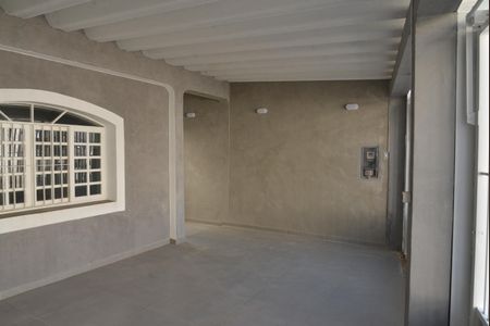 Casa à venda com 143m², 2 quartos e 2 vagasGaragem