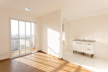 Apartamento para alugar com 44m², 2 quartos e 1 vaga Apartamento para alugar com 44m², 2 quartos e 1 vagaSala/Cozinha