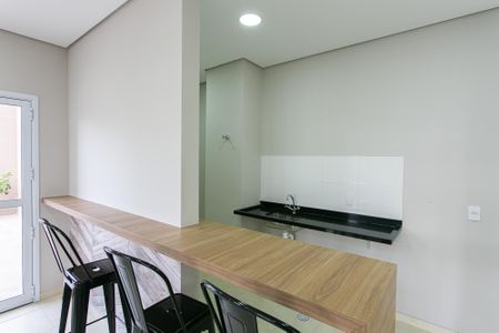 Apartamento para alugar com 44m², 2 quartos e 1 vaga Apartamento para alugar com 44m², 2 quartos e 1 vagaÁrea comum - Salão de festas