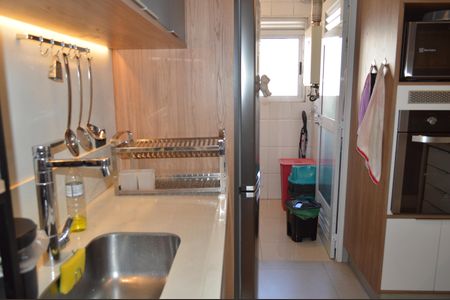 Apartamento à venda com 81m², 2 quartos e 2 vagasCozinha