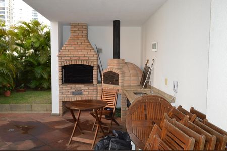 Apartamento à venda com 81m², 2 quartos e 2 vagasChurrasqueira