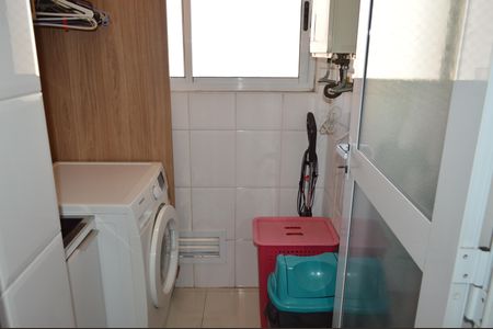 Apartamento à venda com 81m², 2 quartos e 2 vagasÁrea de Serviço