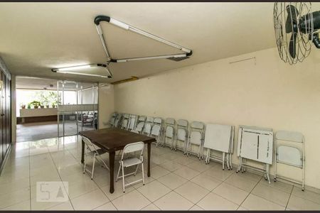 Apartamento à venda com 60m², 1 quarto e 1 vagaÁrea comum