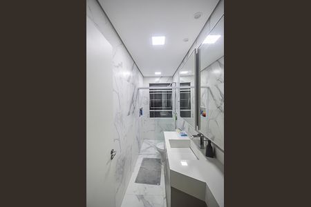 Apartamento à venda com 128m², 3 quartos e 1 vaga Apartamento à venda com 128m², 3 quartos e 1 vagaBanheiro