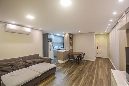 Apartamento à venda com 128m², 3 quartos e 1 vaga Apartamento à venda com 128m², 3 quartos e 1 vagaSala