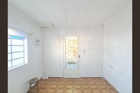 Casa à venda com 150m², 3 quartos e 3 vagas Casa à venda com 150m², 3 quartos e 3 vagasSala