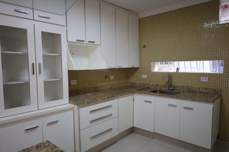 Casa à venda com 350m², 3 quartos e 3 vagasCozinha