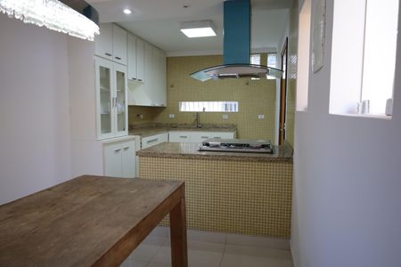 Casa à venda com 350m², 3 quartos e 3 vagasCozinha