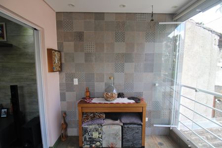 Casa à venda com 150m², 3 quartos e 2 vagasSala - Varanda