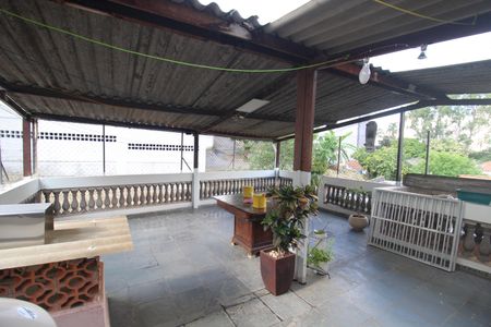 Casa à venda com 150m², 3 quartos e 2 vagasQuintal