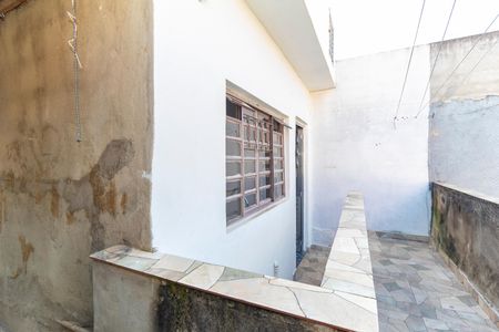 Casa para alugar com 42m², 2 quartos e sem vagaQuintal / Área de Serviço