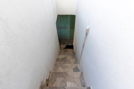 Casa para alugar com 42m², 2 quartos e sem vagaEscada