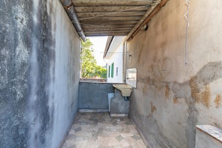 Casa para alugar com 42m², 2 quartos e sem vagaQuintal / Área de Serviço