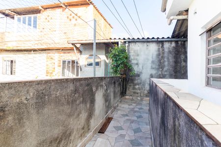 Casa para alugar com 42m², 2 quartos e sem vagaQuintal / Área de Serviço