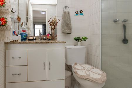 Apartamento à venda com 84m², 3 quartos e 2 vagasBanheiro da Suíte