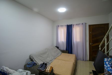 Casa de condomínio à venda com 55m², 2 quartos e 1 vaga Casa de condomínio à venda com 55m², 2 quartos e 1 vagaSala