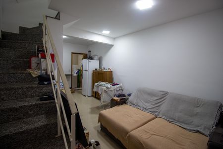 Casa de condomínio à venda com 55m², 2 quartos e 1 vaga Casa de condomínio à venda com 55m², 2 quartos e 1 vagaSala