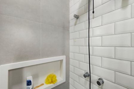 Casa de condomínio à venda com 200m², 3 quartos e 4 vagasBanheiro Suíte