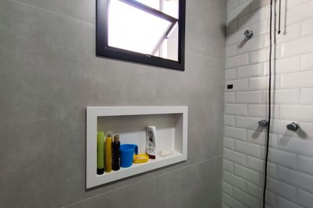 Casa de condomínio à venda com 200m², 3 quartos e 4 vagasBanheiro Suíte 3