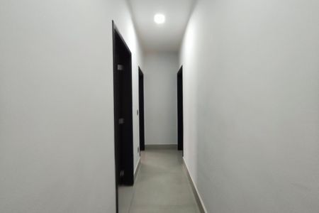 Casa de condomínio à venda com 200m², 3 quartos e 4 vagasCorredor - Quartos