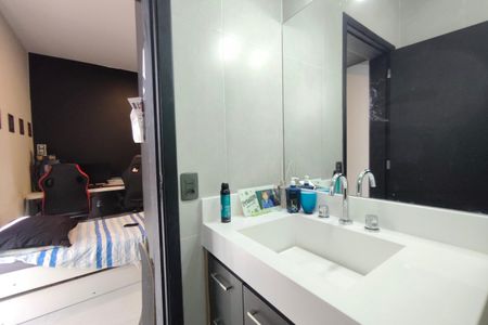 Casa de condomínio à venda com 200m², 3 quartos e 4 vagasBanheiro Suíte