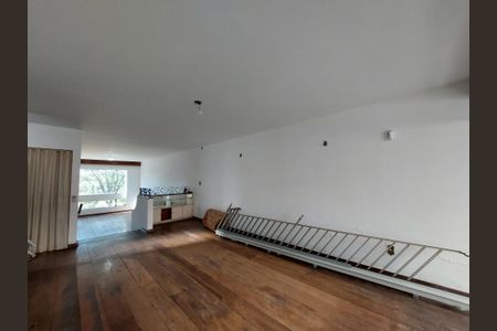 Casa à venda com 280m², 4 quartos e 5 vagas Casa à venda com 280m², 4 quartos e 5 vagasSala de Jantar