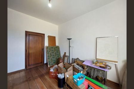 Casa à venda com 280m², 4 quartos e 5 vagas Casa à venda com 280m², 4 quartos e 5 vagasSala 2